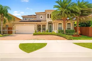 8770 SW 204th St, Cutler Bay, FL 33189 - Photo 1