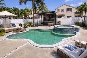 19227 NW 22nd St, Pembroke Pines, FL 33029 - Photo 1