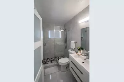 19227 NW 22nd St #19227, Pembroke Pines, FL 33029 - Photo 11