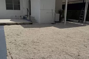 248 SW 18th Ct, Miami, FL 33135 - Photo 11