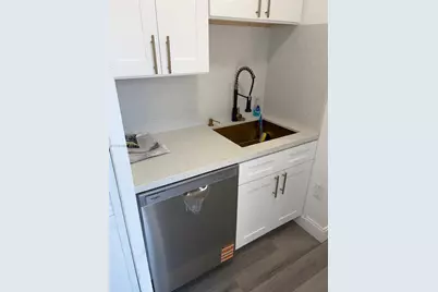 248 SW 18th Ct, Miami, FL 33135 - Photo 9