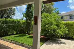 1137 Croton Ct, Weston, FL 33327 - Photo 11