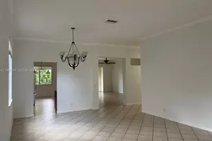 1137 Croton Ct, Weston, FL 33327 - Photo 9