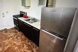 1086 NW 110th St, Miami, FL 33168 - Photo 3