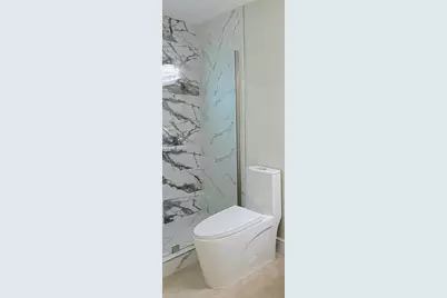 8581 NW 17th St, Plantation, FL 33322 - Photo 21
