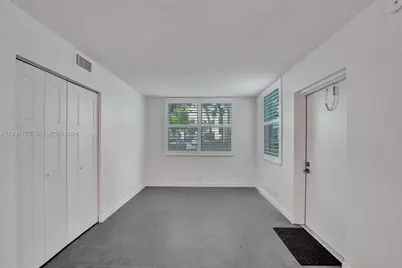 9330 Lagoon Pl #109, Davie, FL 33324 - Photo 13