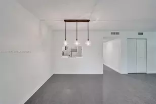 9330 Lagoon Pl, Davie, FL 33324 - Photo 9