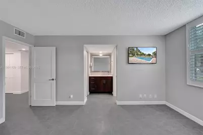 9330 Lagoon Pl #109, Davie, FL 33324 - Photo 19