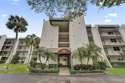 9330 Lagoon Pl #109, Davie, FL 33324 - Photo 39