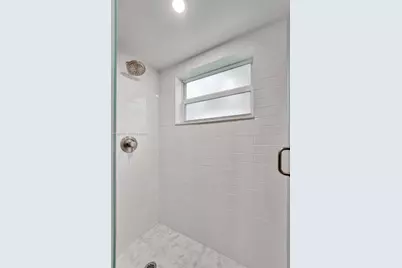 9330 Lagoon Pl #109, Davie, FL 33324 - Photo 27