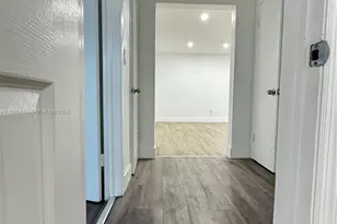 1086 NW 110th St, Miami, FL 33168 - Photo 3