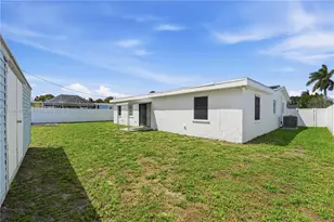 3352 Taconic Dr, West Palm Beach, FL 33406 - Photo 25