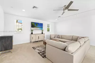 1117 NE 18th Ave #2, Fort Lauderdale, FL 33304 - Photo 25