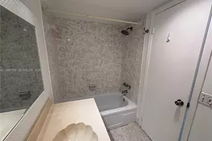 2750 NE 183rd St, Aventura, FL 33160 - Photo 11