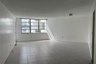 2750 NE 183rd St, Aventura, FL 33160 - Photo 3