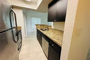 15689 SW 106th Ln, Miami, FL 33196 - Photo 5
