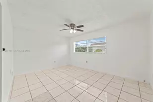 1560 NE 151st St, North Miami Beach, FL 33162 - Photo 17