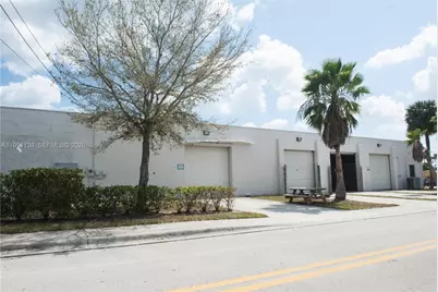 2610 Orange Ave, Fort Pierce, FL 34947 - Photo 3