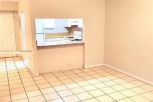 5765 W 25th Ct, Hialeah, FL 33016 - Photo 9