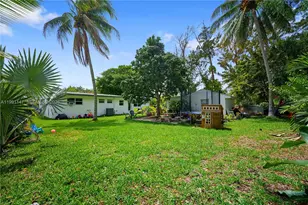 369 NE 158th St, Miami, FL 33162 - Photo 31