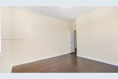 8841 W 34th Ct, Hialeah, FL 33018 - Photo 47