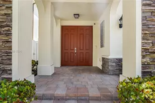 8841 W 34th Ct, Hialeah, FL 33018 - Photo 11