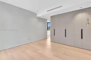 535 N Shore Dr, Miami Beach, FL 33141 - Photo 35