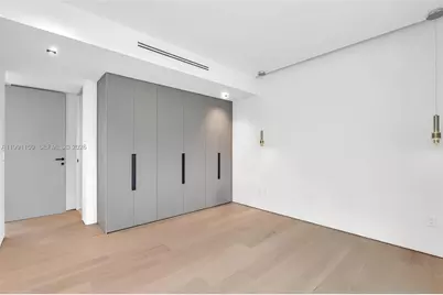 535 N Shore Dr, Miami Beach, FL 33141 - Photo 15