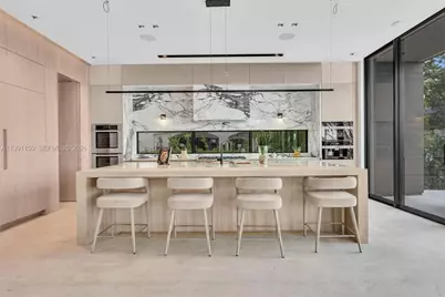 535 N Shore Dr, Miami Beach, FL 33141 - Photo 15