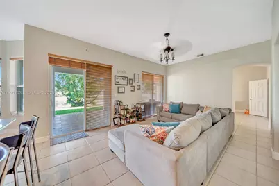 2831 SW 190th Ave, Miramar, FL 33029 - Photo 19