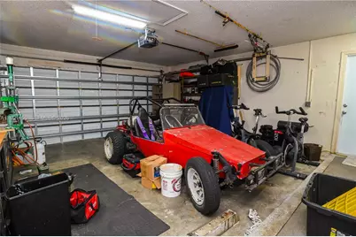 8631 NW 48th St, Lauderhill, FL 33351 - Photo 53