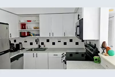 1500 Bay Rd #854S, Miami Beach, FL 33139 - Photo 13