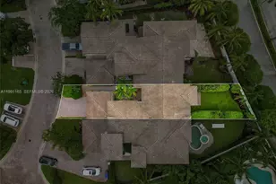 896 W Spinnaker Dr W, Hollywood, FL 33019 - Photo 33