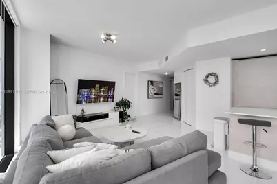 1300 S Miami Ave #1601, Miami, FL 33130 - Photo 7