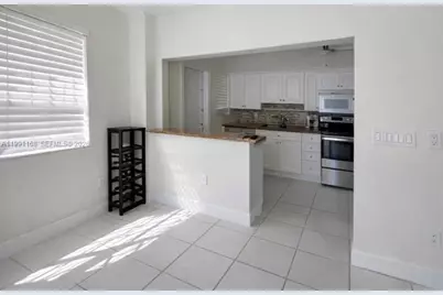 462 Golden Isles Dr #210, Hallandale Beach, FL 33009 - Photo 3