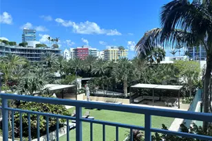 400 South Pointe Dr, Miami Beach, FL 33139 - Photo 1