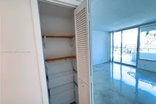 400 South Pointe Dr, Miami Beach, FL 33139 - Photo 9