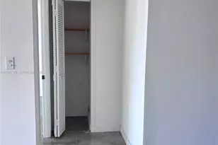 400 South Pointe Dr, Miami Beach, FL 33139 - Photo 5