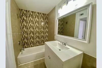 2460 NW 33rd St #1708, Oakland Park, FL 33309 - Photo 11