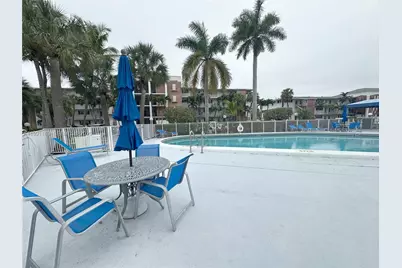 450 Paradise Isle Blvd #102, Hallandale Beach, FL 33009 - Photo 25