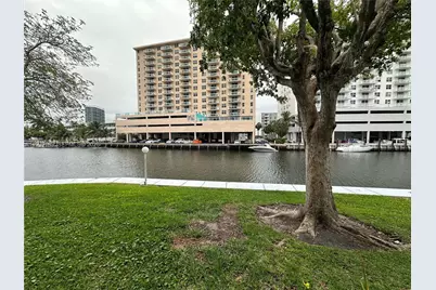 450 Paradise Isle Blvd #102, Hallandale Beach, FL 33009 - Photo 11