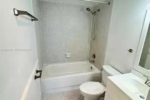 4160 Inverrary Dr, Lauderhill, FL 33319 - Photo 17