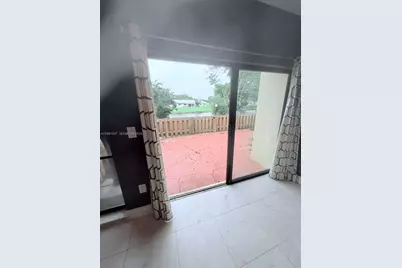 8517 NW 9th Pl, Plantation, FL 33324 - Photo 17