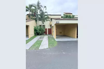 8517 NW 9th Pl, Plantation, FL 33324 - Photo 1