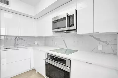 6301 Collins Ave #2308, Miami Beach, FL 33141 - Photo 19