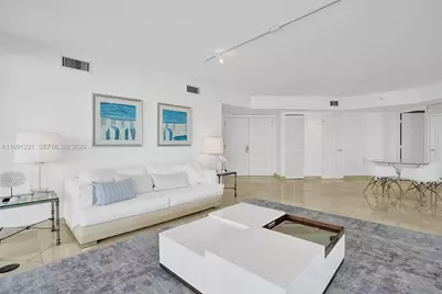 6301 Collins Ave #2308, Miami Beach, FL 33141 - Photo 15