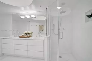 6301 Collins Ave, Miami Beach, FL 33141 - Photo 29