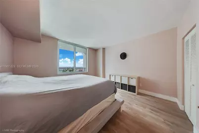 335 S Biscayne Blvd #3110, Miami, FL 33131 - Photo 11