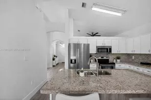 16299 SW 103rd St, Miami, FL 33196 - Photo 13