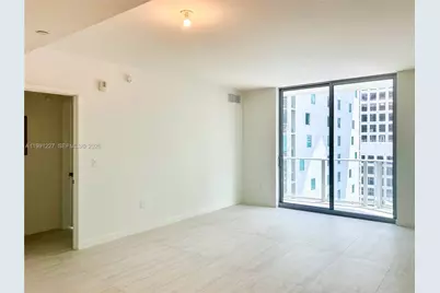 77 SE 5th St. #3614, Miami, FL 33131 - Photo 9